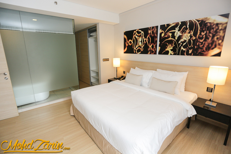 The Straits Hotel & Suites