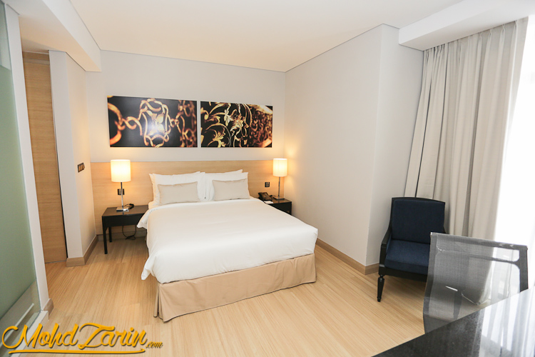 The Straits Hotel & Suites