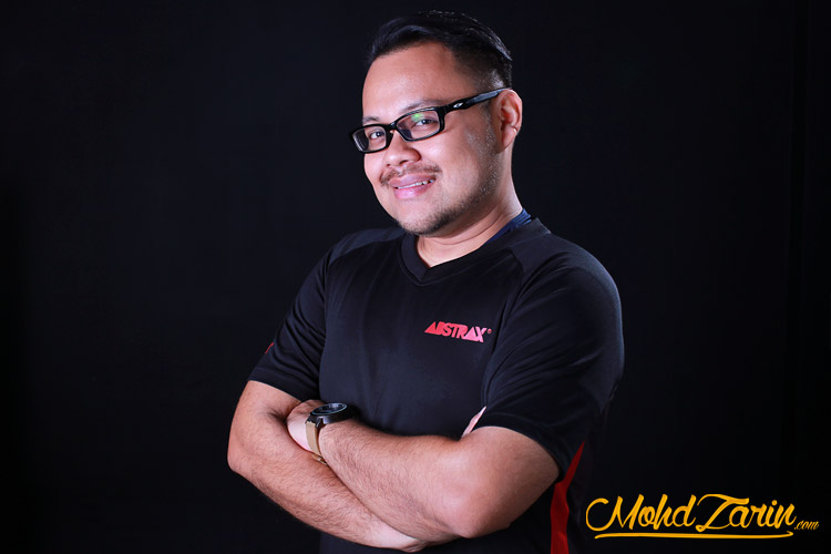 Abstrax Jingga Never Afraid