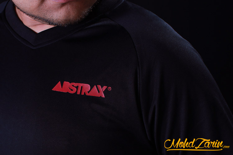 Abstrax Jingga Never Afraid